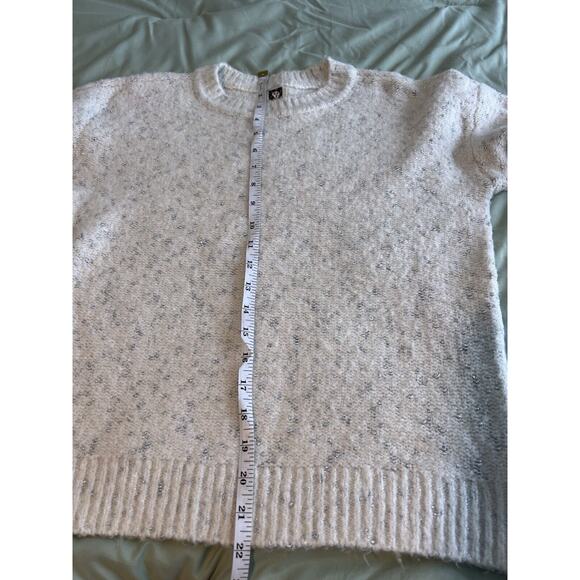 Anne Klein Sweater Women's Small Crewneck White with Metallic Silver - Picture 10 of 10